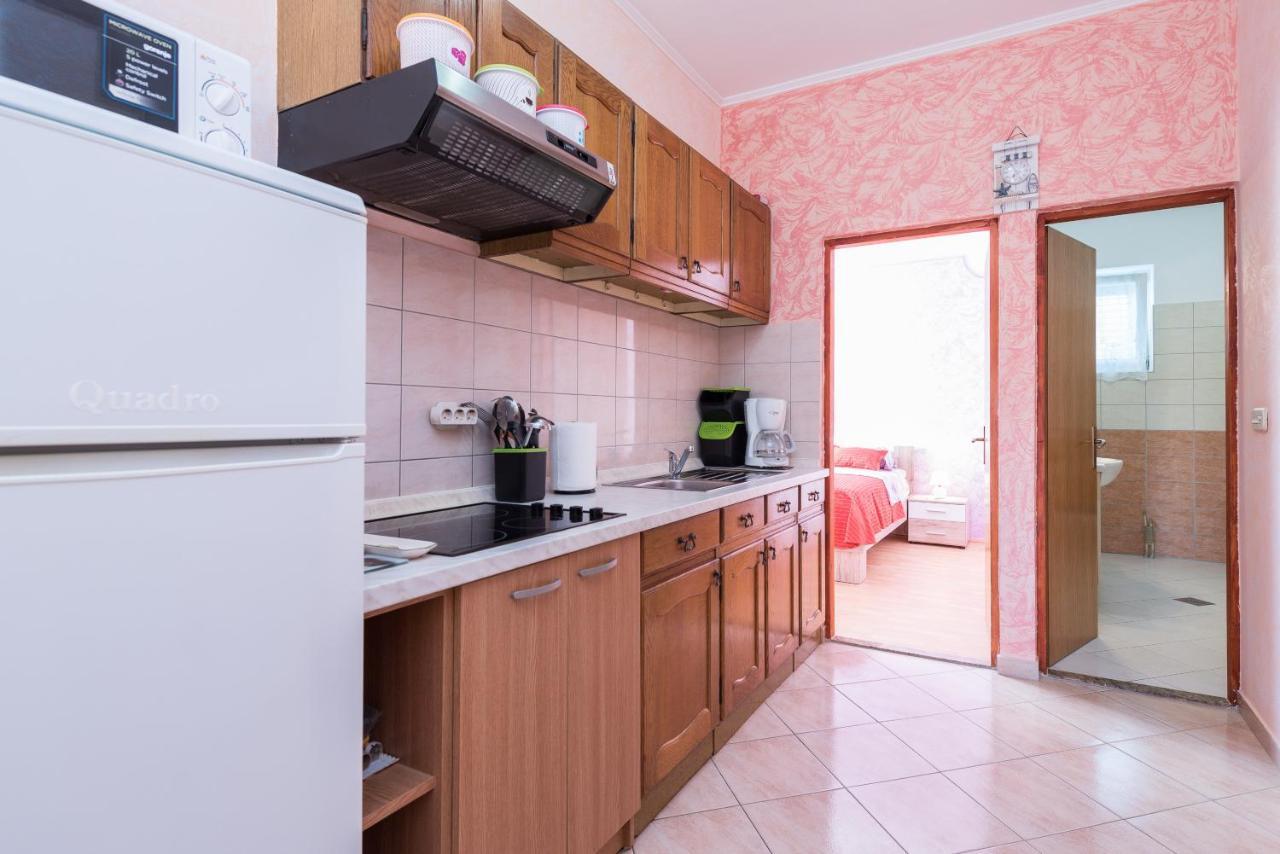 Apartmants Ivana & Toni Privlaka  Exteriör bild